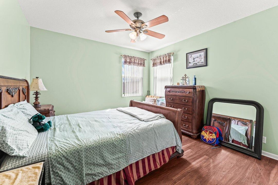 For Sale: $714,900 (4 beds, 2 baths, 3195 Square Feet)