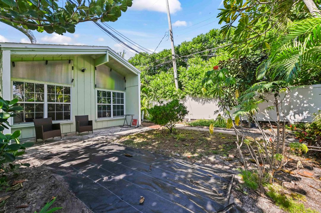 На продажу: $499,900 (2 спален, 1 ванн, 1028 Квадратных фут)