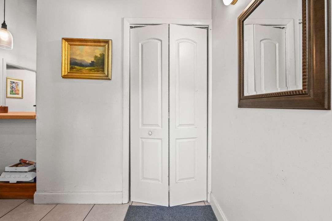 На продажу: $499,900 (2 спален, 1 ванн, 1028 Квадратных фут)