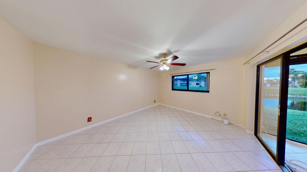 For Rent: $2,095 (2 beds, 2 baths, 1065 Square Feet)