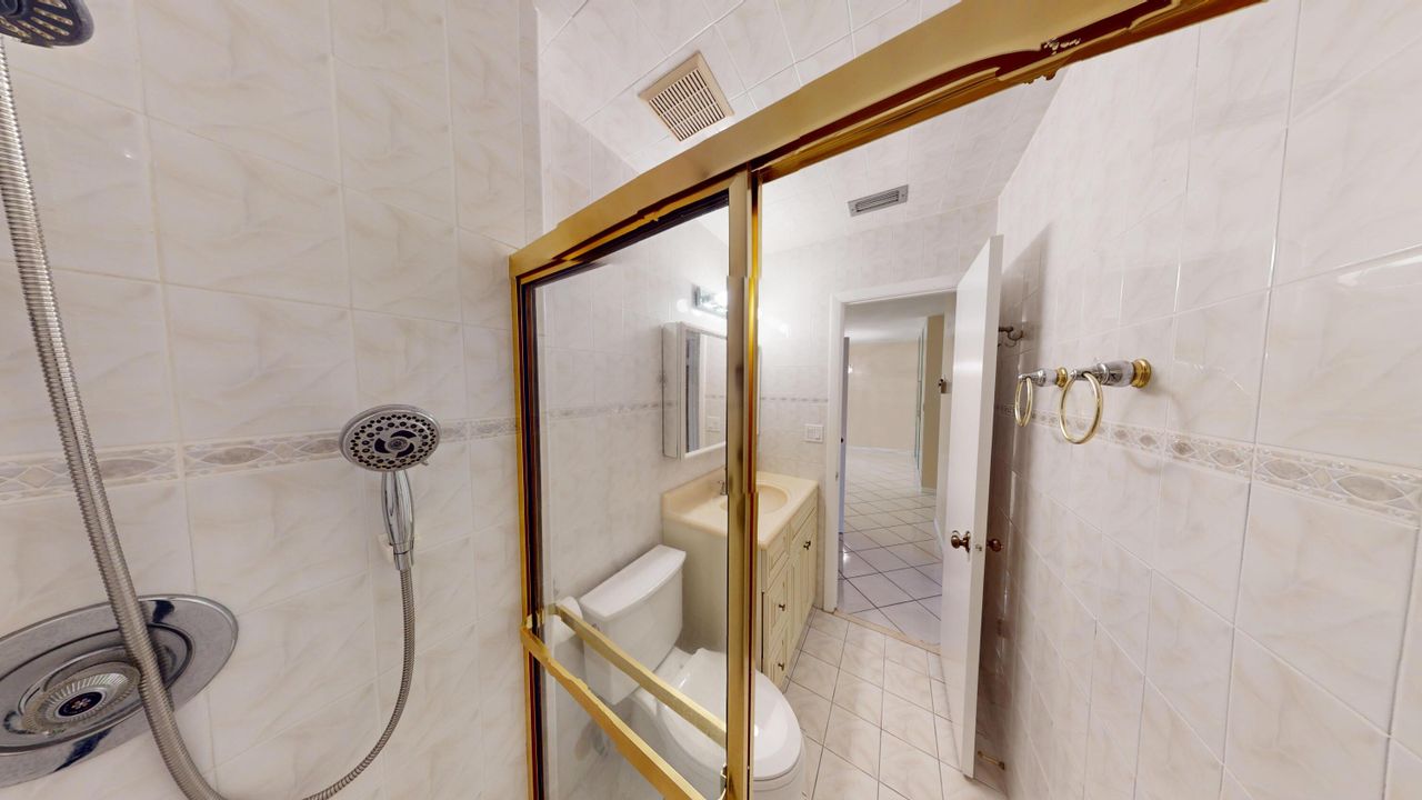 For Rent: $2,095 (2 beds, 2 baths, 1065 Square Feet)