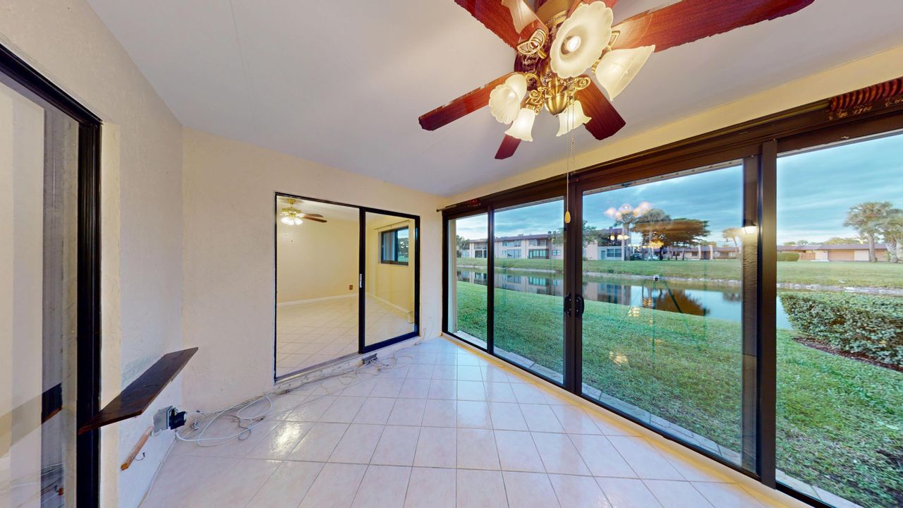 For Rent: $2,095 (2 beds, 2 baths, 1065 Square Feet)