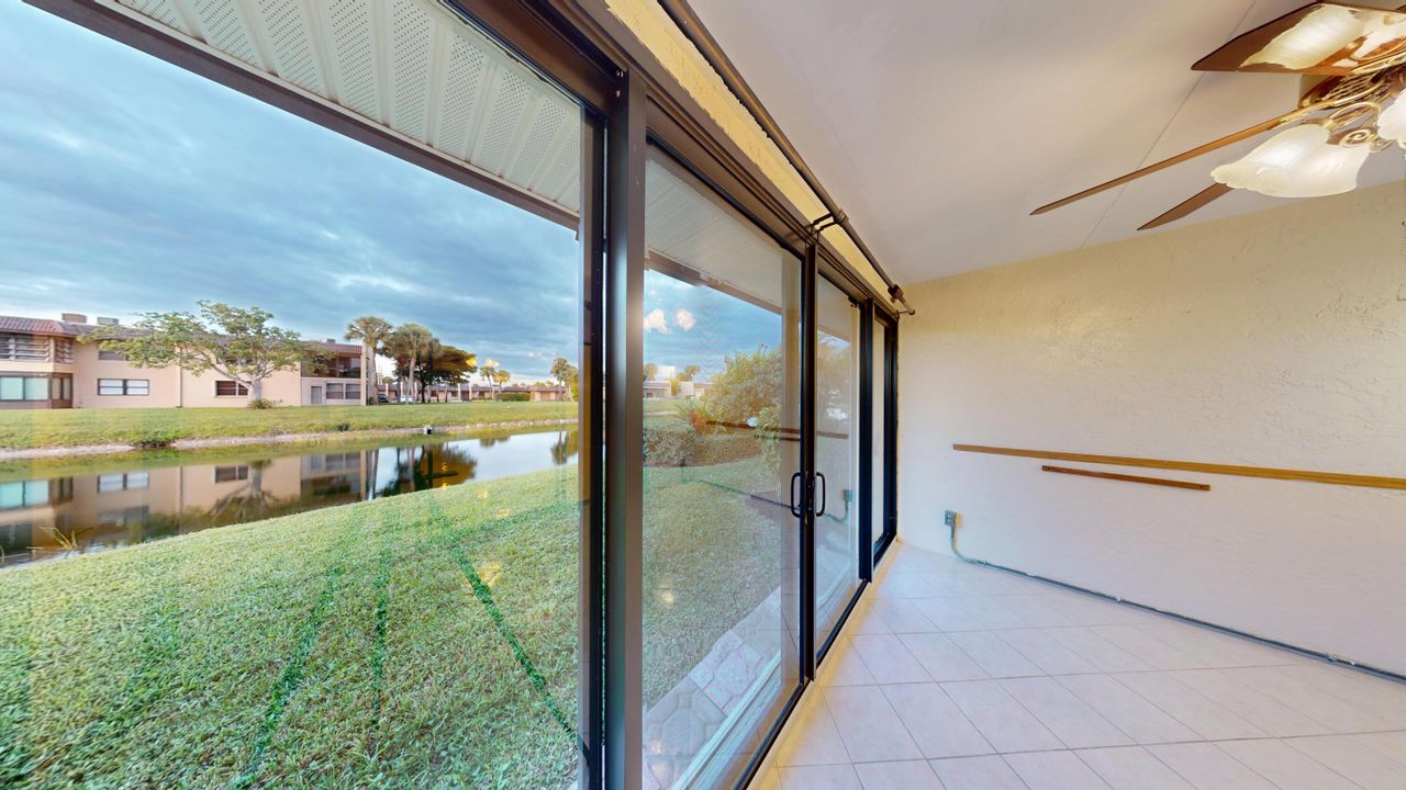 For Rent: $2,095 (2 beds, 2 baths, 1065 Square Feet)