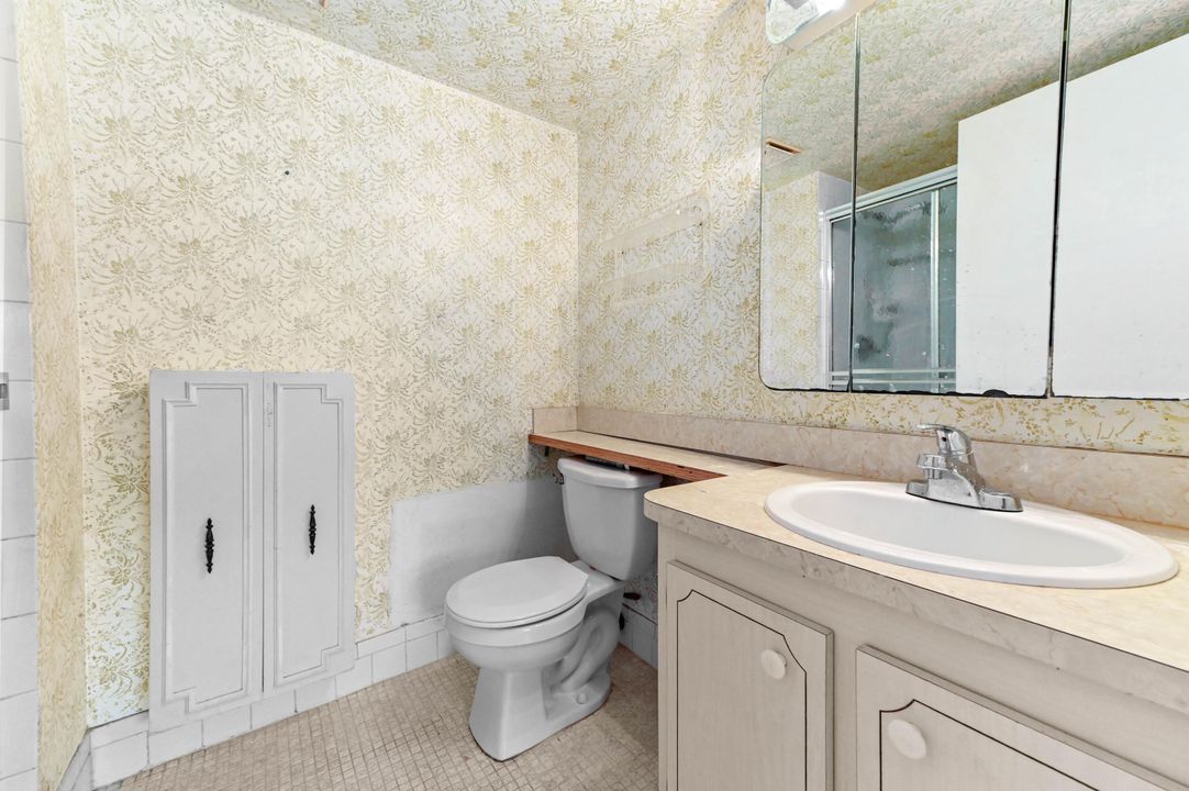 На продажу: $100,000 (1 спален, 2 ванн, 925 Квадратных фут)