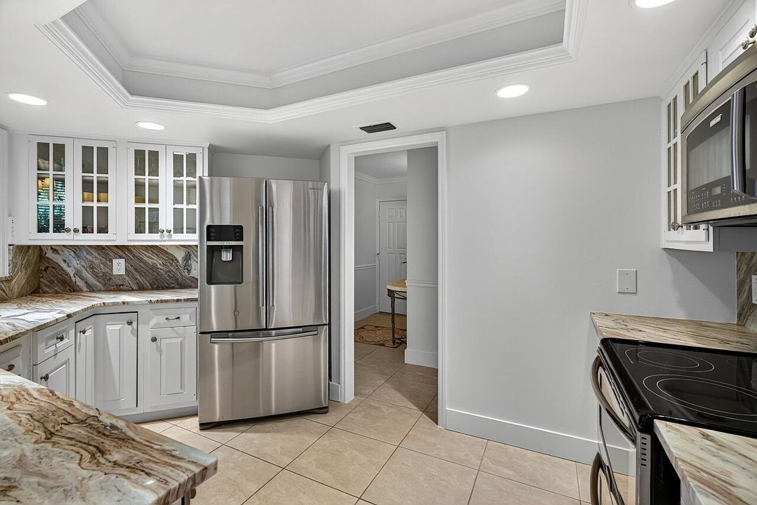 На продажу: $1,300,000 (3 спален, 3 ванн, 2300 Квадратных фут)