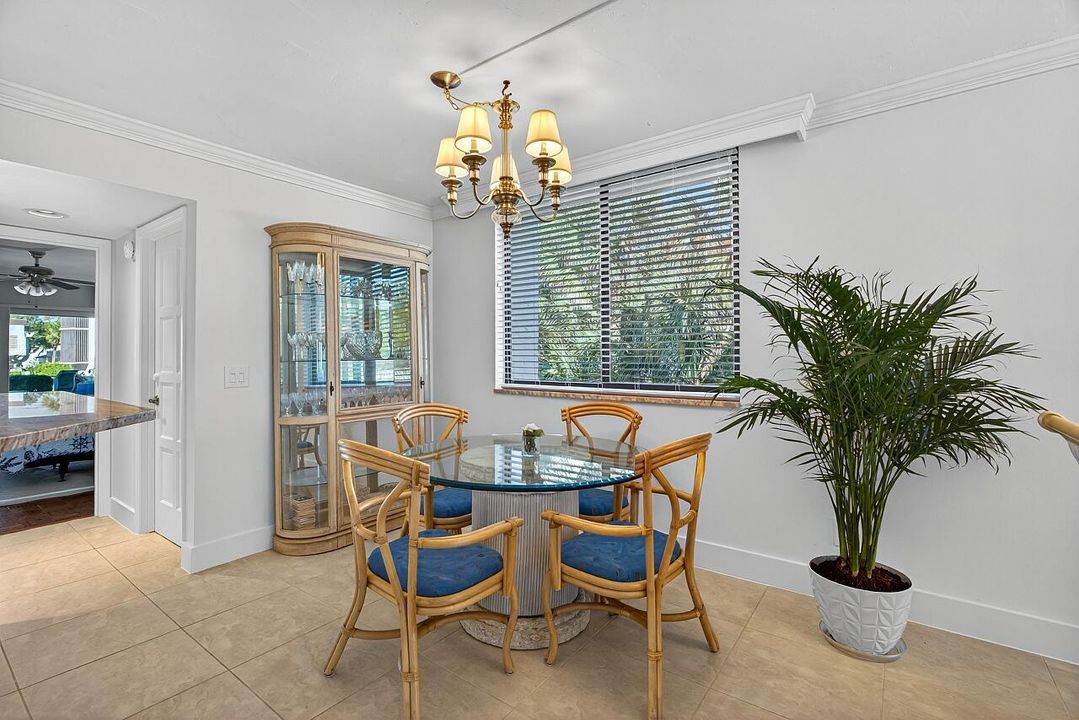 На продажу: $1,300,000 (3 спален, 3 ванн, 2300 Квадратных фут)