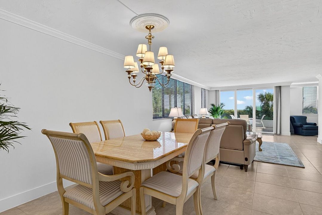 На продажу: $1,300,000 (3 спален, 3 ванн, 2300 Квадратных фут)