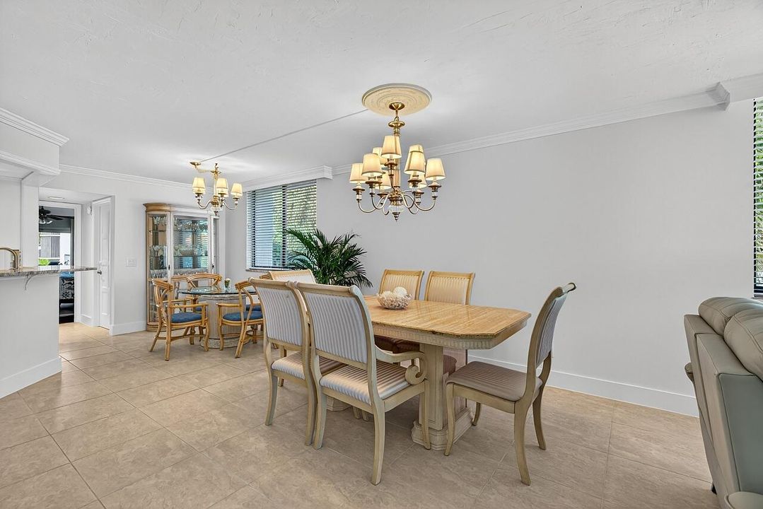 На продажу: $1,300,000 (3 спален, 3 ванн, 2300 Квадратных фут)