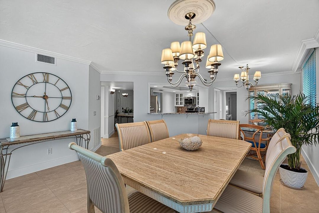 На продажу: $1,300,000 (3 спален, 3 ванн, 2300 Квадратных фут)