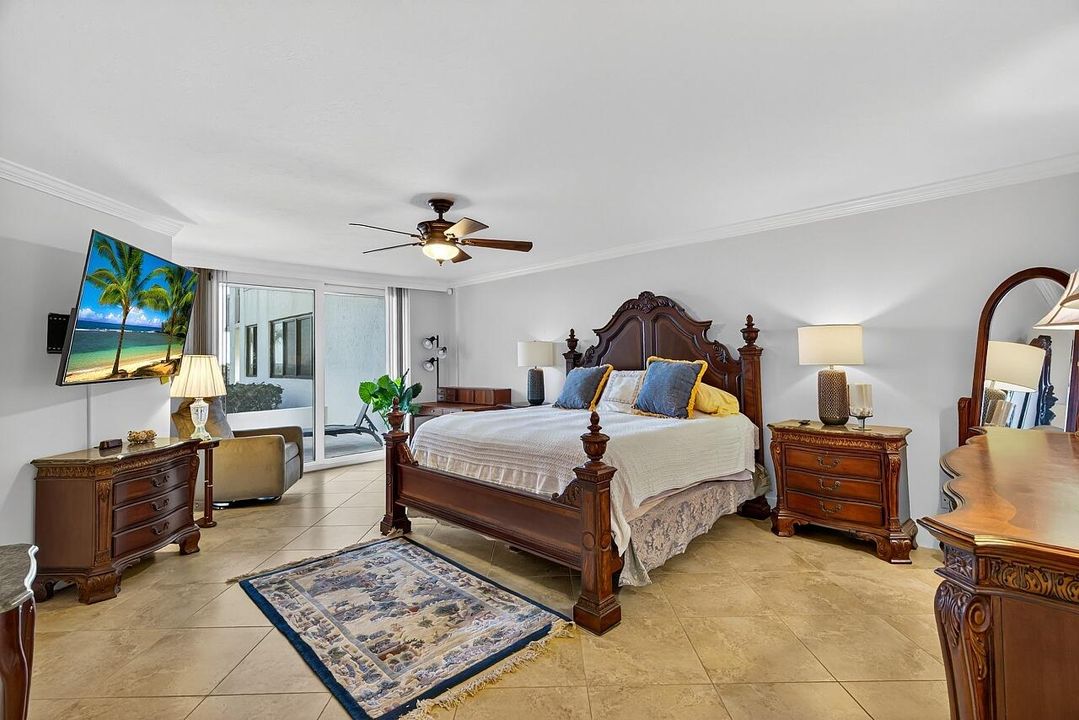 На продажу: $1,300,000 (3 спален, 3 ванн, 2300 Квадратных фут)