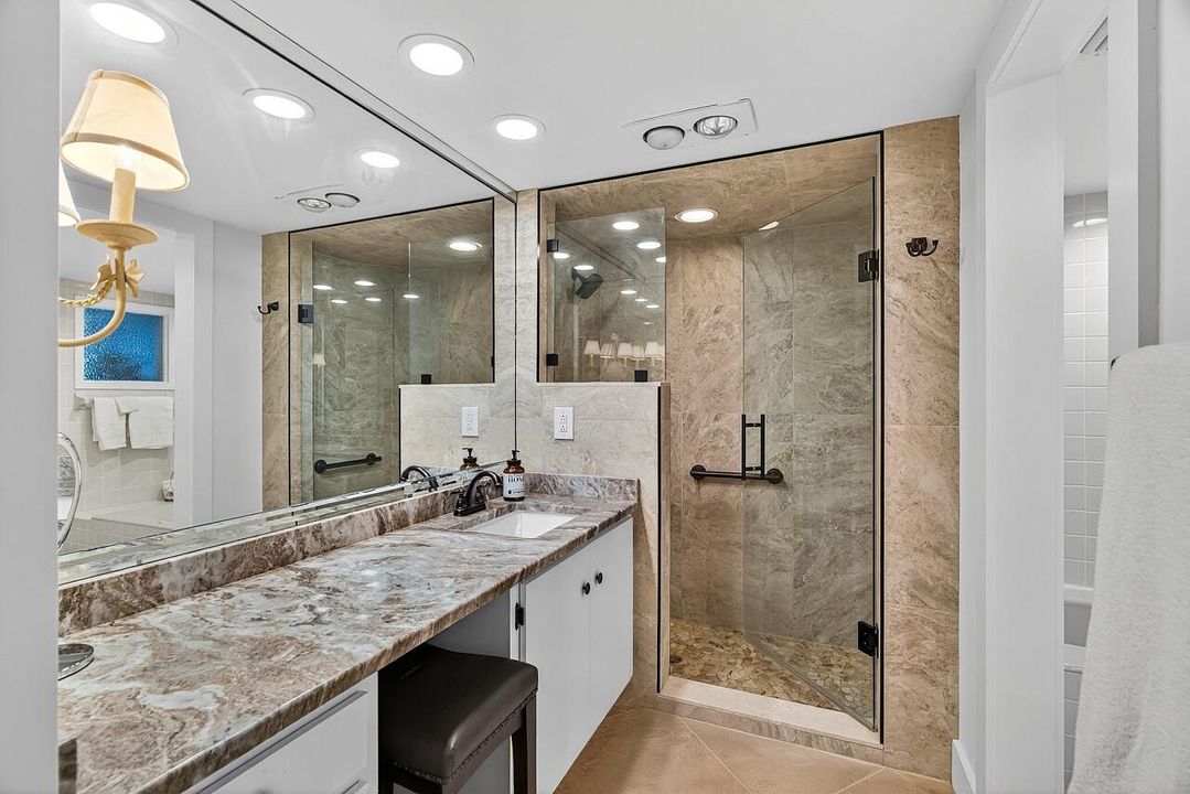 На продажу: $1,300,000 (3 спален, 3 ванн, 2300 Квадратных фут)