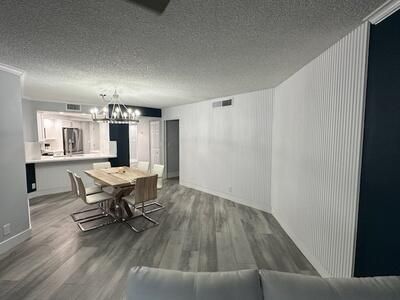 出租: $6,500 (2 贝兹, 2 浴室, 1226 平方英尺)