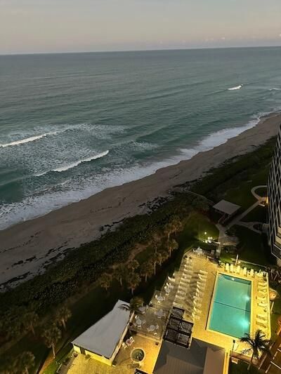 出租: $6,500 (2 贝兹, 2 浴室, 1226 平方英尺)