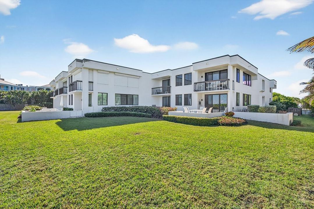 На продажу: $1,300,000 (3 спален, 3 ванн, 2300 Квадратных фут)