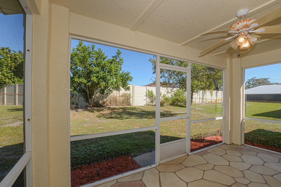 Под контрактом: $349,000 (3 спален, 2 ванн, 1488 Квадратных фут)