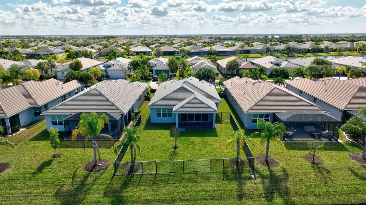 待售: $689,900 (3 贝兹, 2 浴室, 2167 平方英尺)