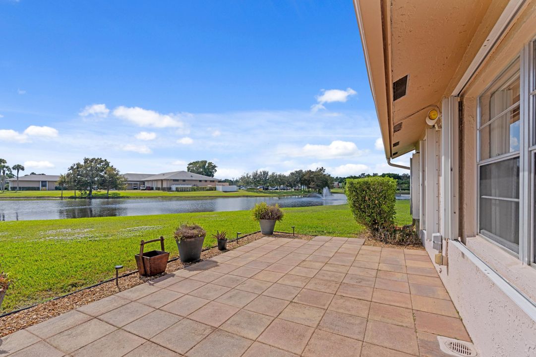 合同活跃: $365,000 (2 贝兹, 2 浴室, 1457 平方英尺)