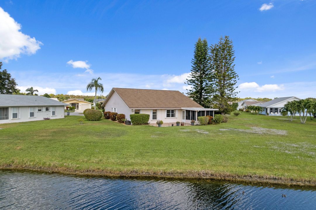 合同活跃: $365,000 (2 贝兹, 2 浴室, 1457 平方英尺)