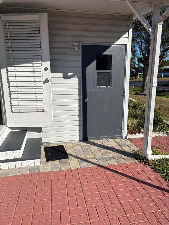 Active With Contract: $155,000 (2 beds, 2 baths, 1411 Square Feet)