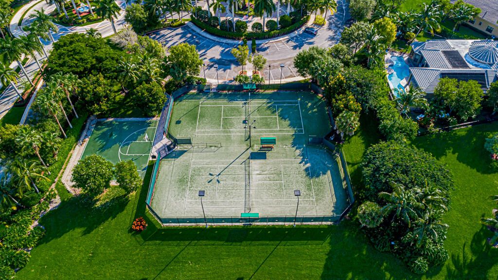 For Rent: $9,800 (5 beds, 6 baths, 5787 Square Feet)