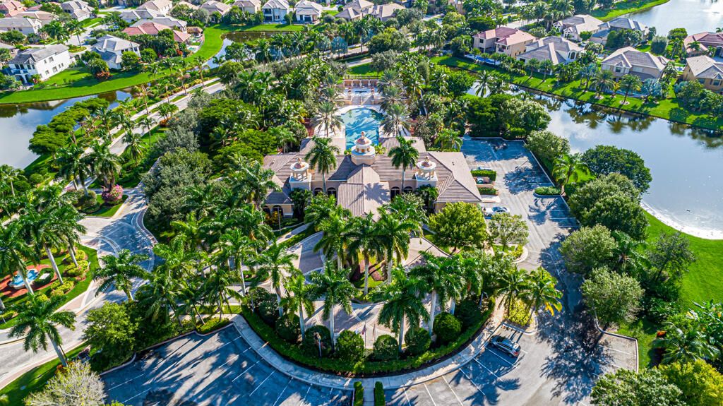 For Rent: $9,800 (5 beds, 6 baths, 5787 Square Feet)