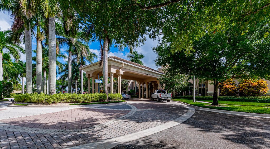 For Rent: $9,800 (5 beds, 6 baths, 5787 Square Feet)