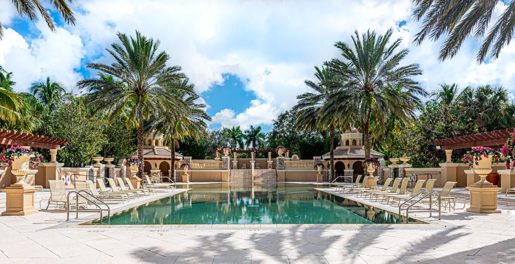 For Rent: $9,800 (5 beds, 6 baths, 5787 Square Feet)