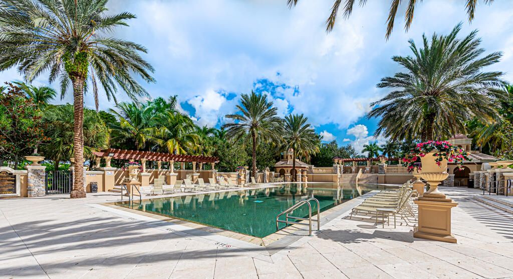 For Rent: $9,800 (5 beds, 6 baths, 5787 Square Feet)