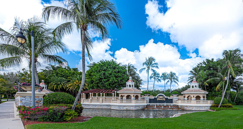 For Rent: $9,800 (5 beds, 6 baths, 5787 Square Feet)