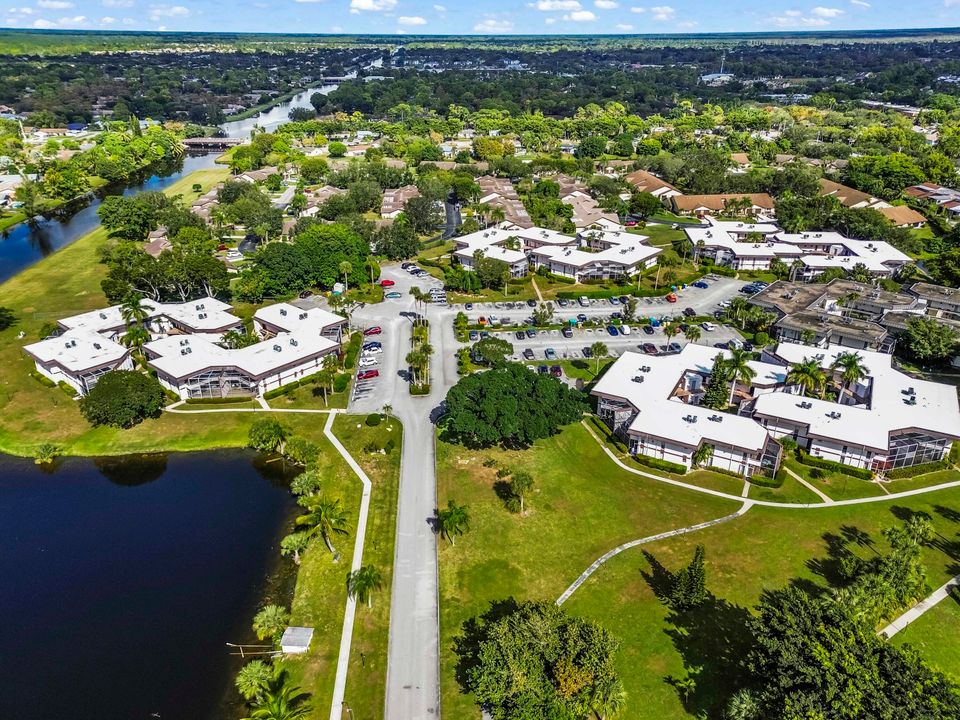 На продажу: $99,900 (1 спален, 1 ванн, 780 Квадратных фут)