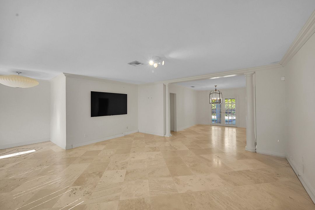 En Renta: $6,300 (3 camas, 3 baños, 2147 Pies cuadrados)