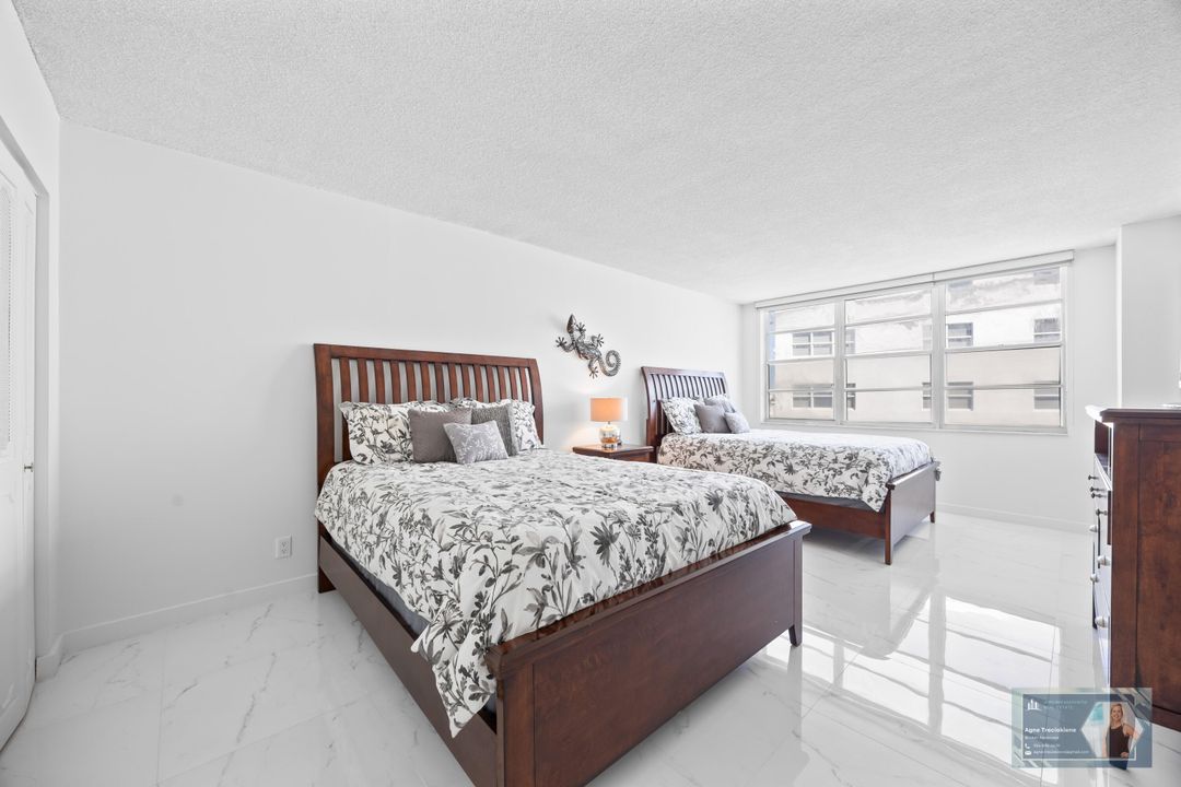 Под контрактом: $360,000 (2 спален, 2 ванн, 1311 Квадратных фут)