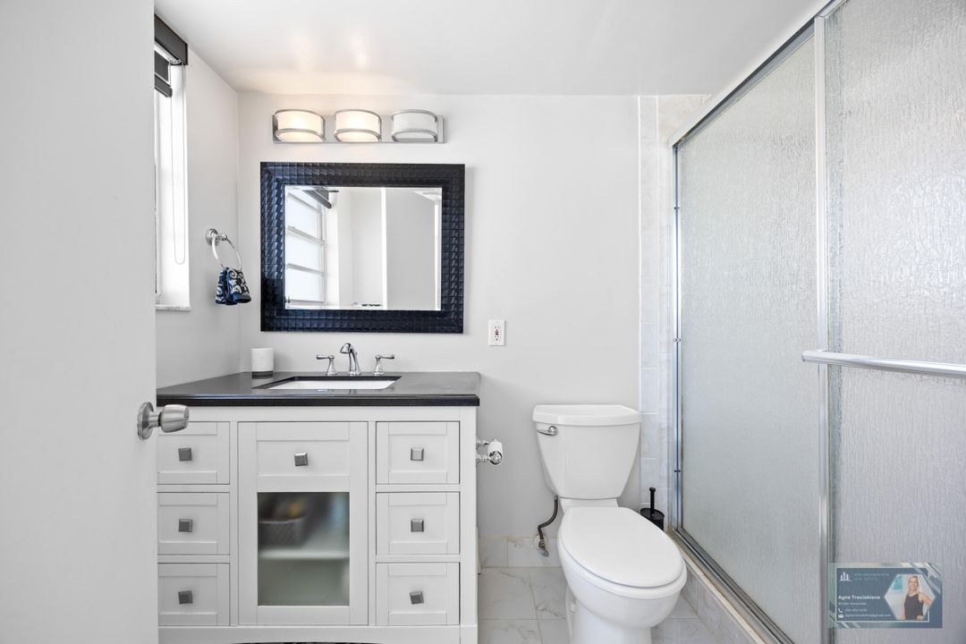 Под контрактом: $360,000 (2 спален, 2 ванн, 1311 Квадратных фут)