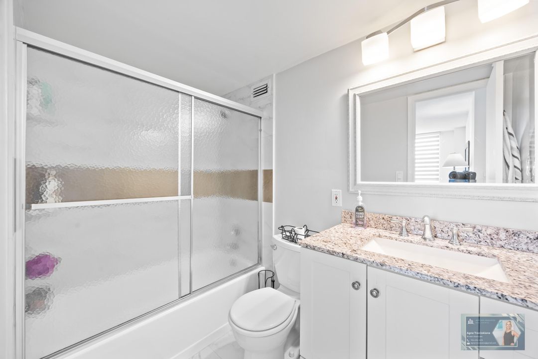 Под контрактом: $360,000 (2 спален, 2 ванн, 1311 Квадратных фут)