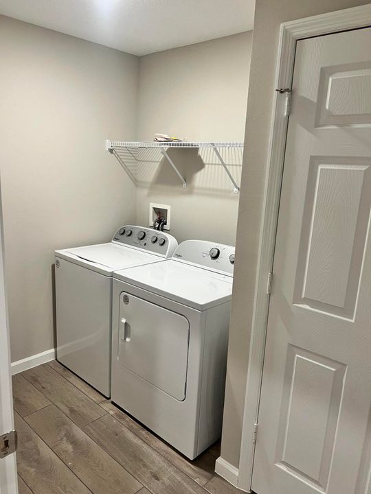 出租: $3,200 (4 贝兹, 3 浴室, 2078 平方英尺)