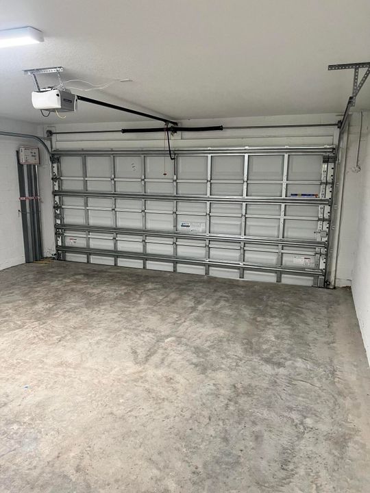 出租: $3,200 (4 贝兹, 3 浴室, 2078 平方英尺)