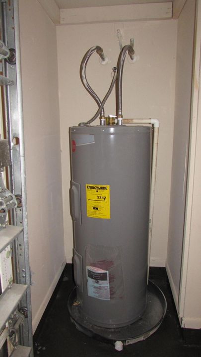 For Sale: $250,000 (3 beds, 2 baths, 1176 Square Feet)