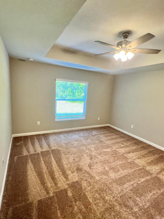 出租: $3,200 (4 贝兹, 3 浴室, 2078 平方英尺)