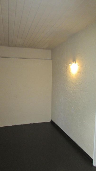 For Sale: $250,000 (3 beds, 2 baths, 1176 Square Feet)