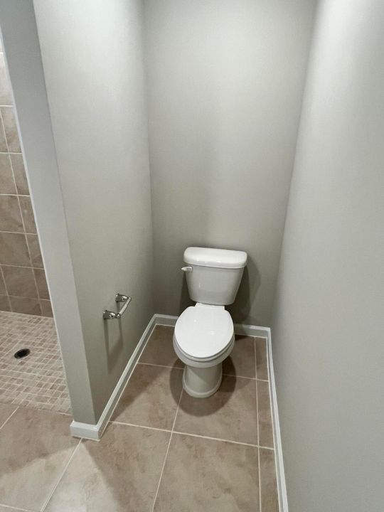 出租: $3,200 (4 贝兹, 3 浴室, 2078 平方英尺)