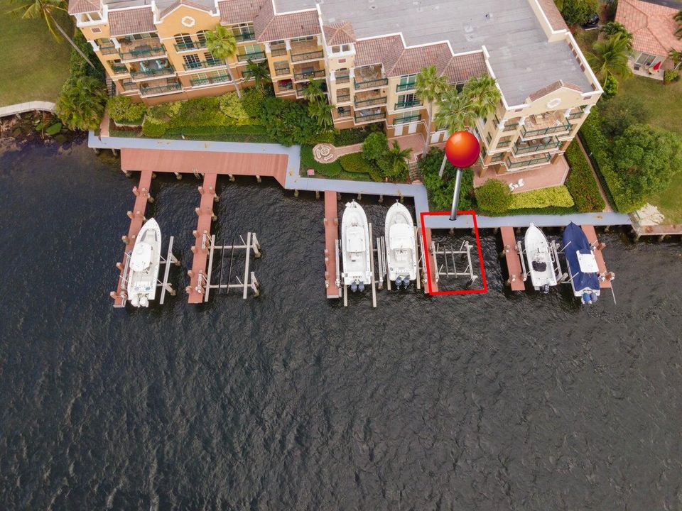 For Rent: $5,500 (3 beds, 3 baths, 2130 Square Feet)