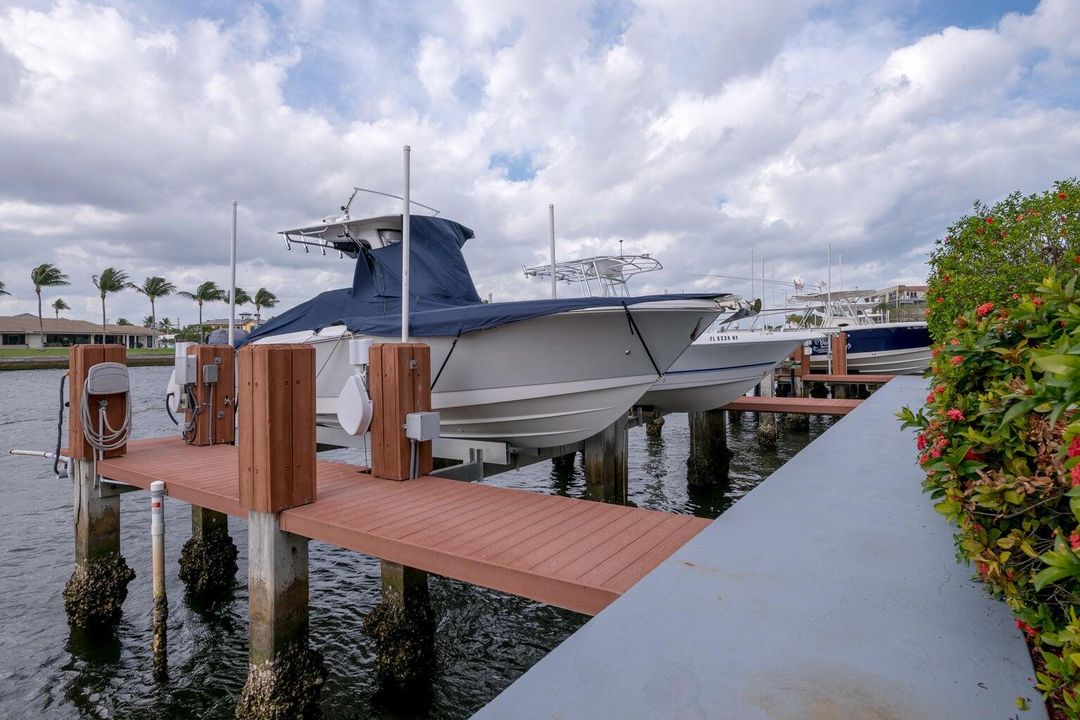 For Rent: $5,500 (3 beds, 3 baths, 2130 Square Feet)