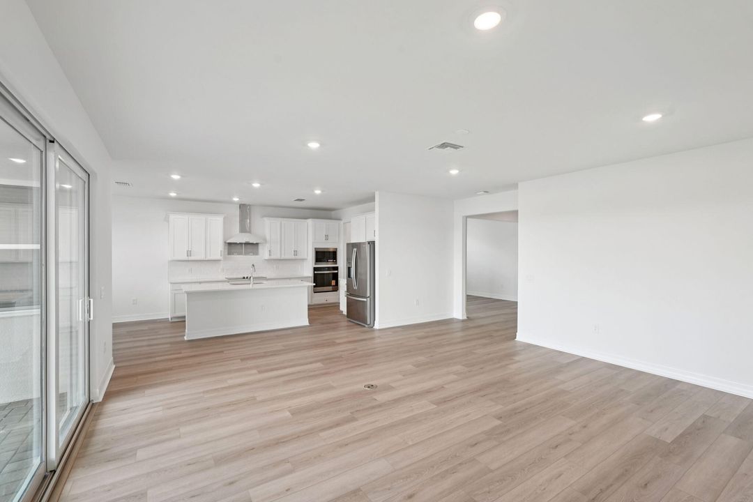 For Sale: $562,943 (4 beds, 3 baths, 2791 Square Feet)