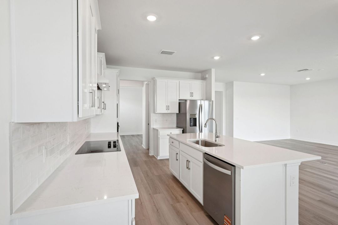 For Sale: $562,943 (4 beds, 3 baths, 2791 Square Feet)