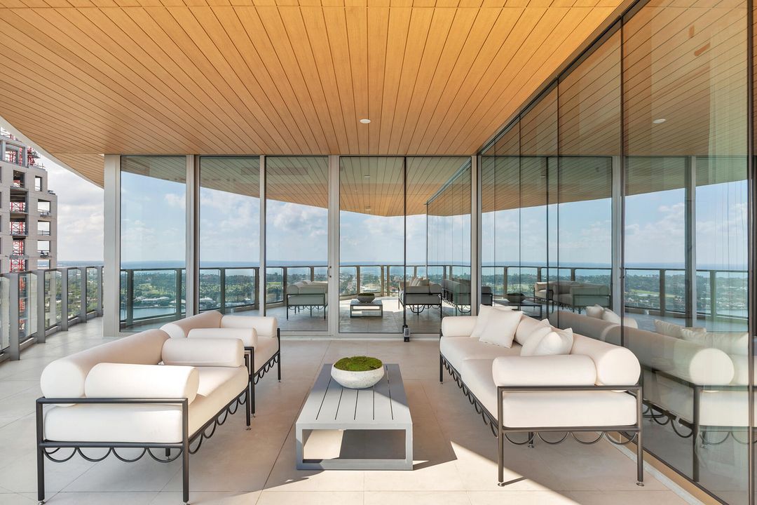 For Sale: $14,675,000 (4 beds, 4 baths, 4440 Square Feet)