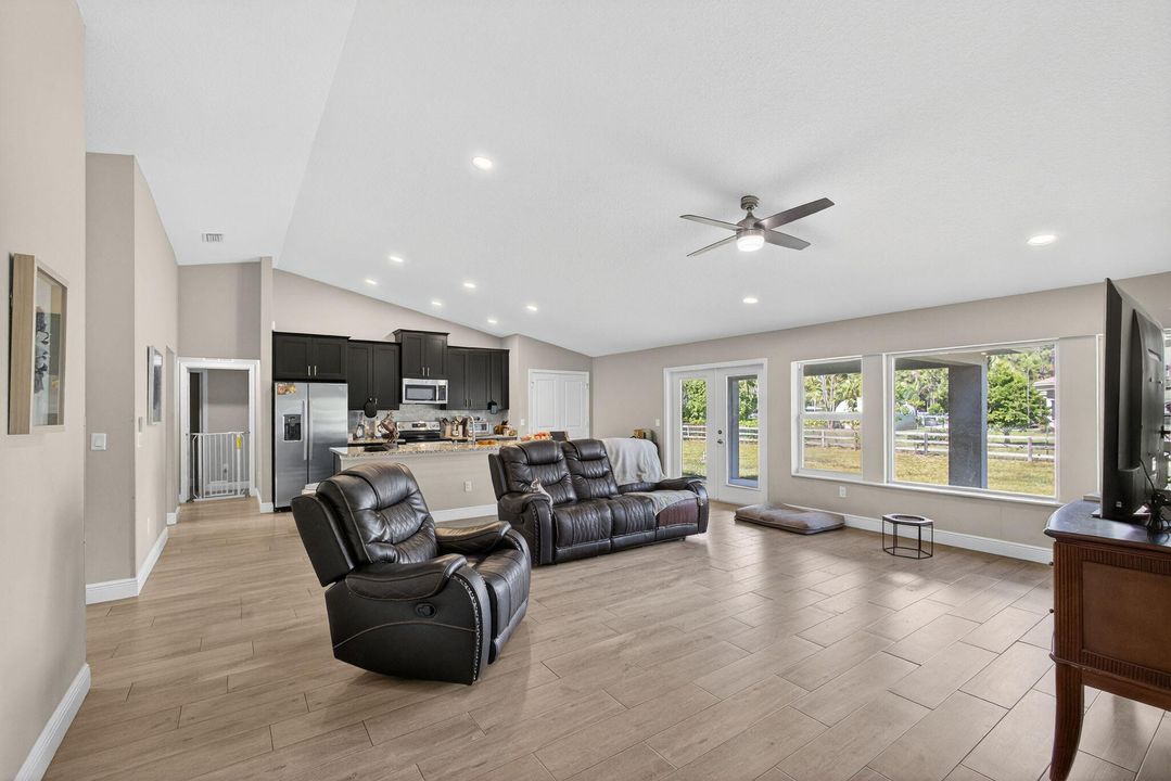 For Sale: $725,000 (4 beds, 2 baths, 2125 Square Feet)