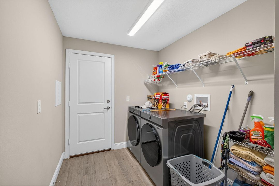 For Sale: $725,000 (4 beds, 2 baths, 2125 Square Feet)