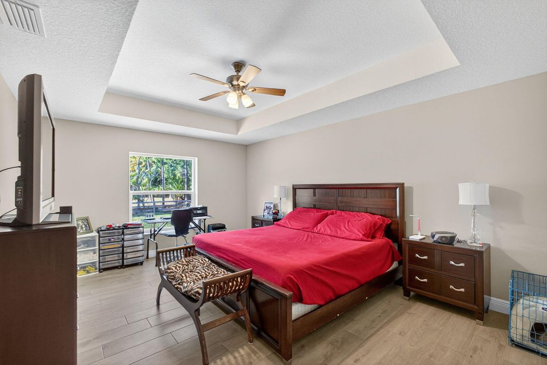 For Sale: $725,000 (4 beds, 2 baths, 2125 Square Feet)