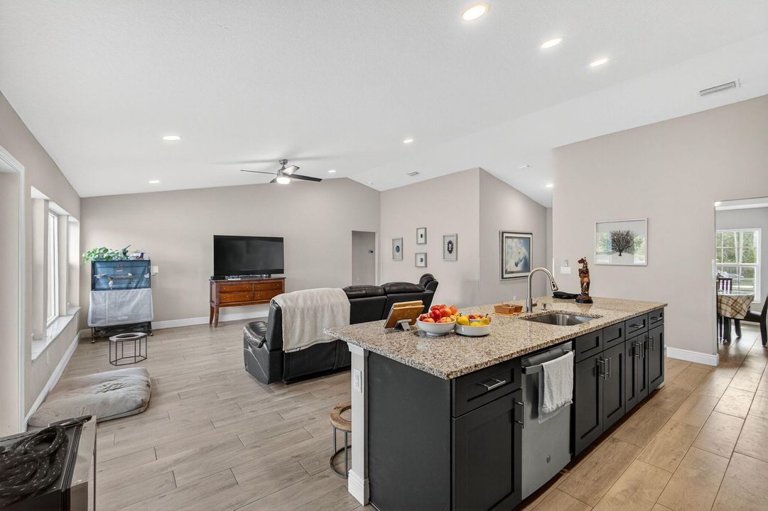 For Sale: $725,000 (4 beds, 2 baths, 2125 Square Feet)