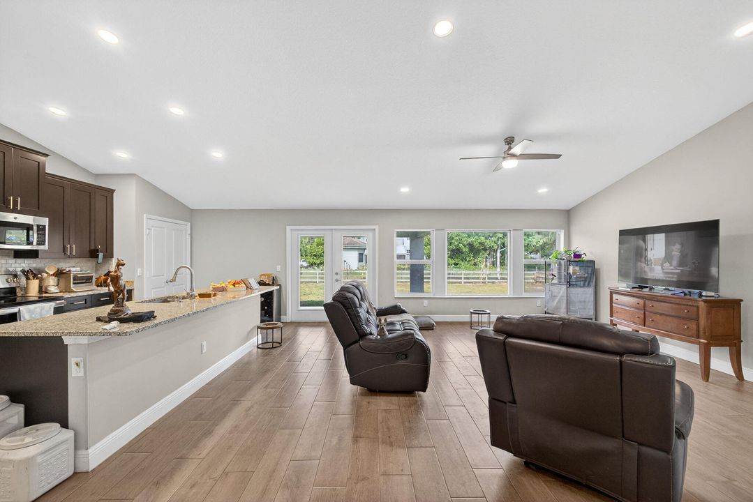 For Sale: $725,000 (4 beds, 2 baths, 2125 Square Feet)